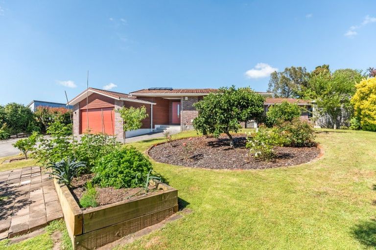 Photo of property in 59 Karina Road, Merrilands, New Plymouth, 4312