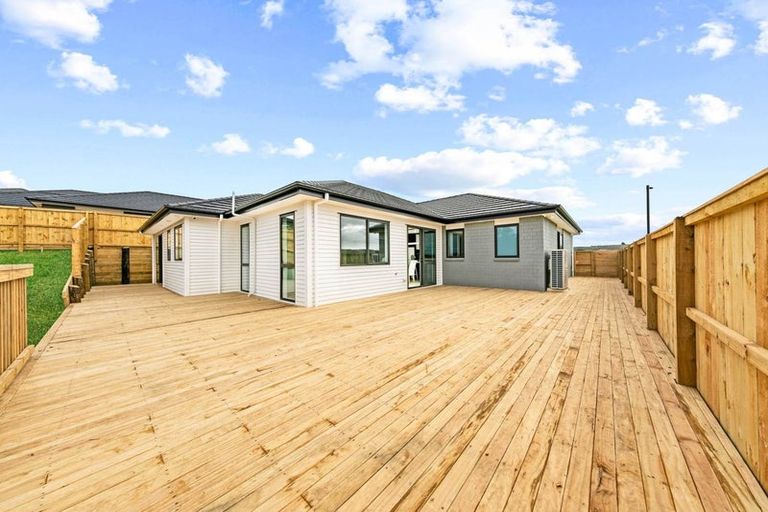 Photo of property in 18 Piedmonte Avenue, Pokeno, 2402