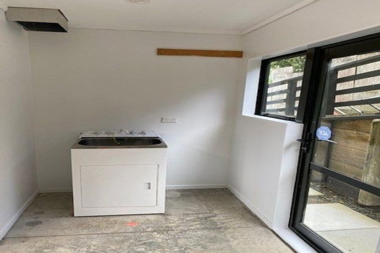 Photo of property in 67a Birkdale Road, Birkdale, Auckland, 0626