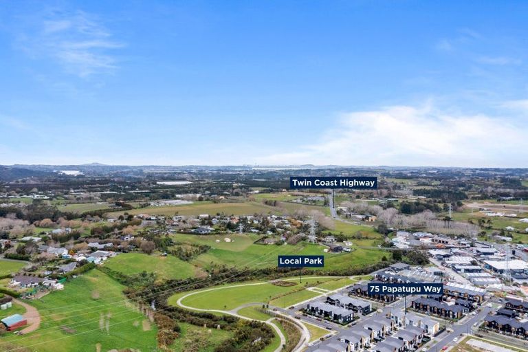 Photo of property in 75 Papatupu Way, Kumeu, 0810