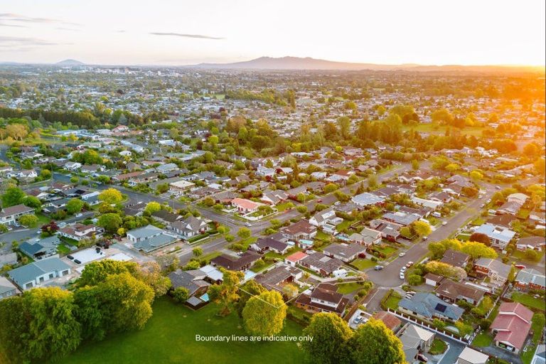 Photo of property in 22 Hillary Street, Chedworth, Hamilton, 3210