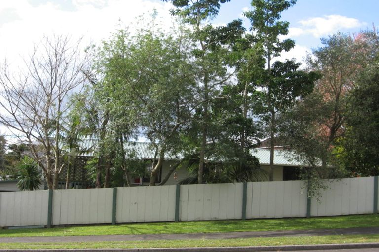 Photo of property in 96 Resolution Road, Welcome Bay, Tauranga, 3112