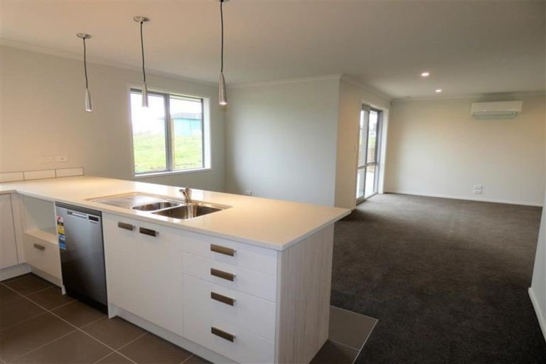 Photo of property in 48 Adams Road South, Pukekohe, 2120