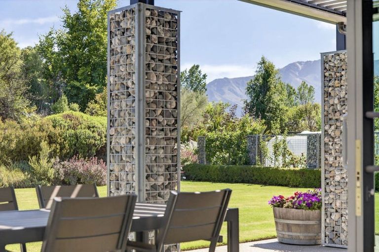 Photo of property in 28 Sam John Place, Lake Hawea, 9382