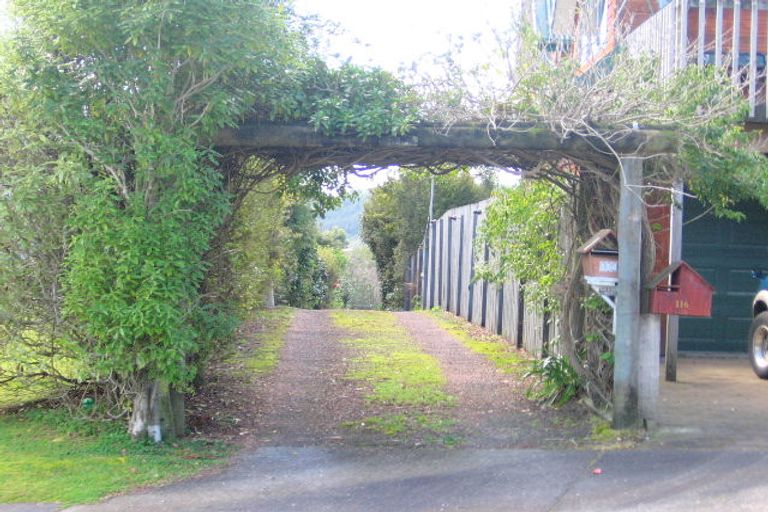 Photo of property in 114 Tirohanga Drive, Whangamata, 3620