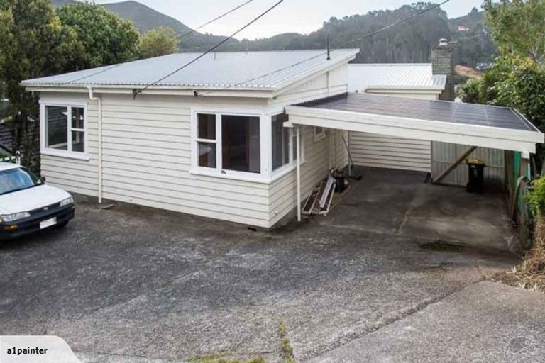 Photo of property in 30a Collier Avenue, Karori, Wellington, 6012