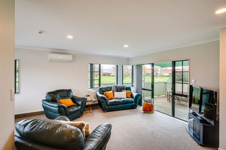 Photo of property in 1/2 Spriggs Crescent, Greenmeadows, Napier, 4112