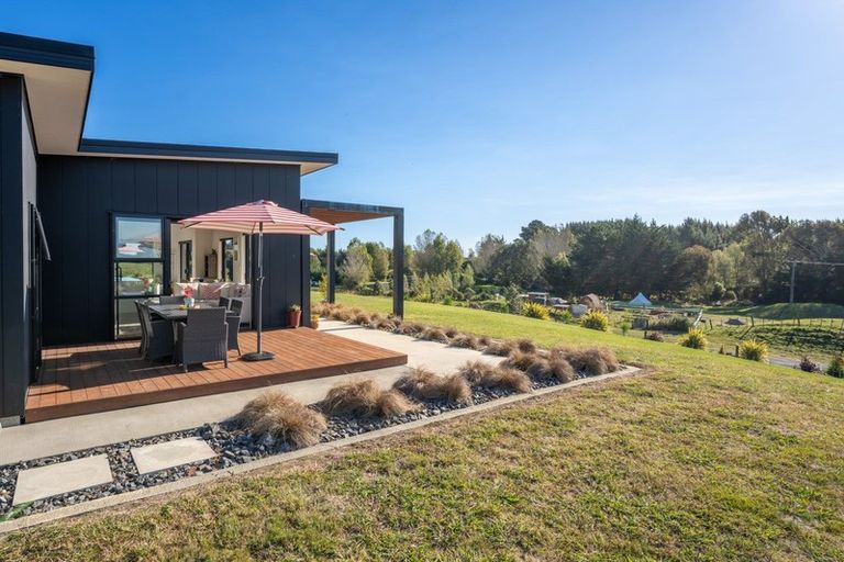 Photo of property in 9 Kristin Place, Manakau, Levin, 5573