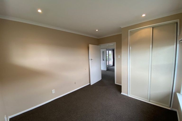 Photo of property in 69 Liverton Crescent, Bishopdale, Christchurch, 8053
