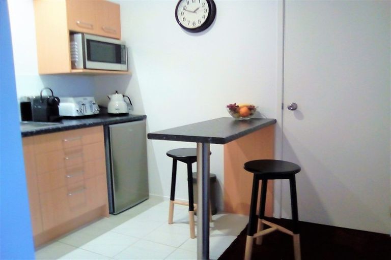Photo of property in 118b Fourth Avenue, Tauranga, 3110