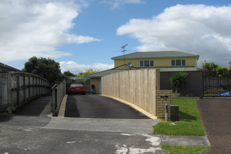 Photo of property in 24 Keywella Drive, Conifer Grove, Takanini, 2112