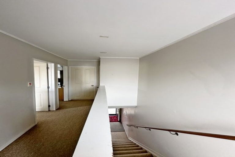 Photo of property in 6 Duxfield Drive, Ranui, Auckland, 0612