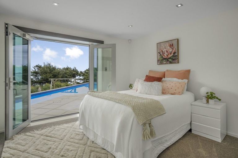 Photo of property in 13a Walter Road, Lowry Bay, Lower Hutt, 5013