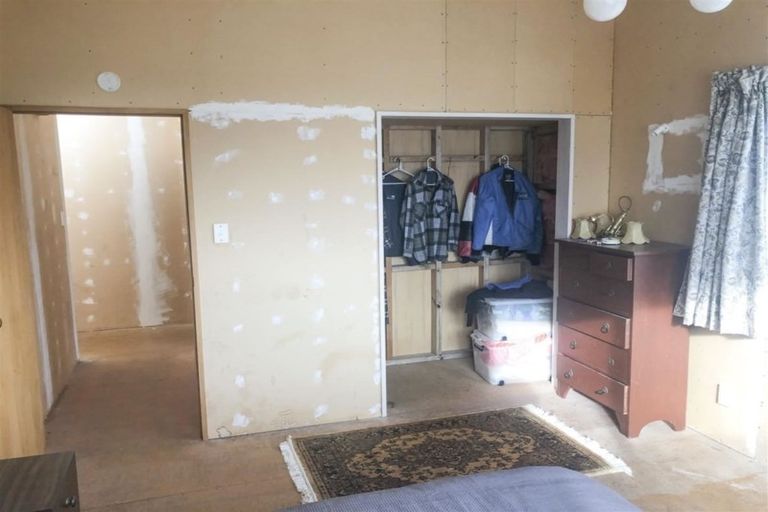 Photo of property in 16 Cathedral Drive, Manapouri, 9679