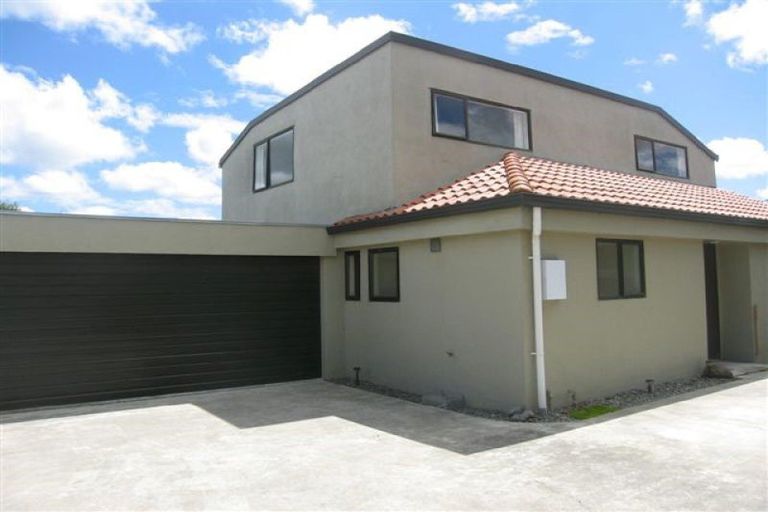 Photo of property in 44 Stewart Crescent, Hokowhitu, Palmerston North, 4410
