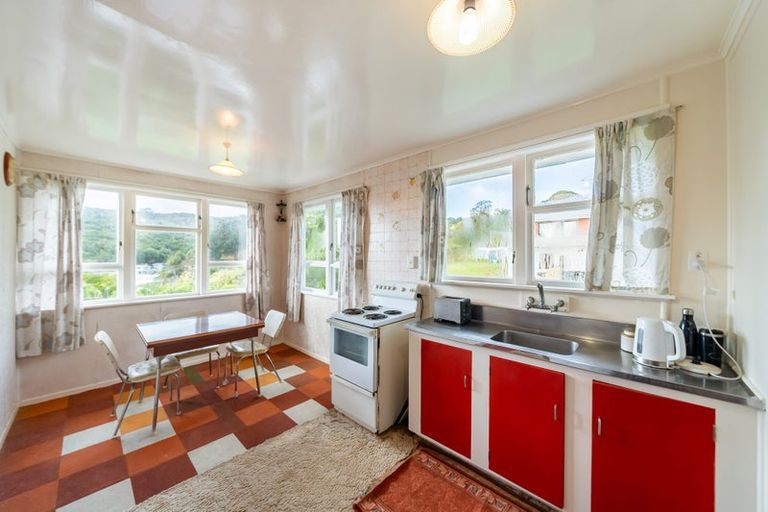 Photo of property in 125 Sievers Grove, Cannons Creek, Porirua, 5024