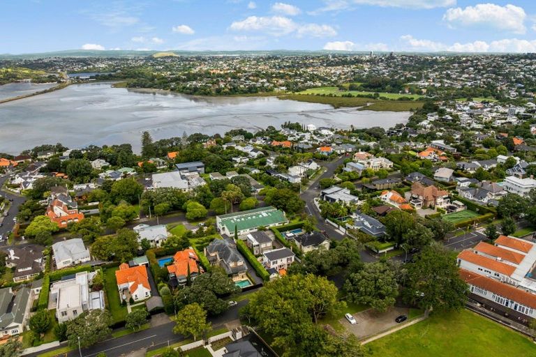 Photo of property in 83a St Stephens Avenue, Parnell, Auckland, 1052