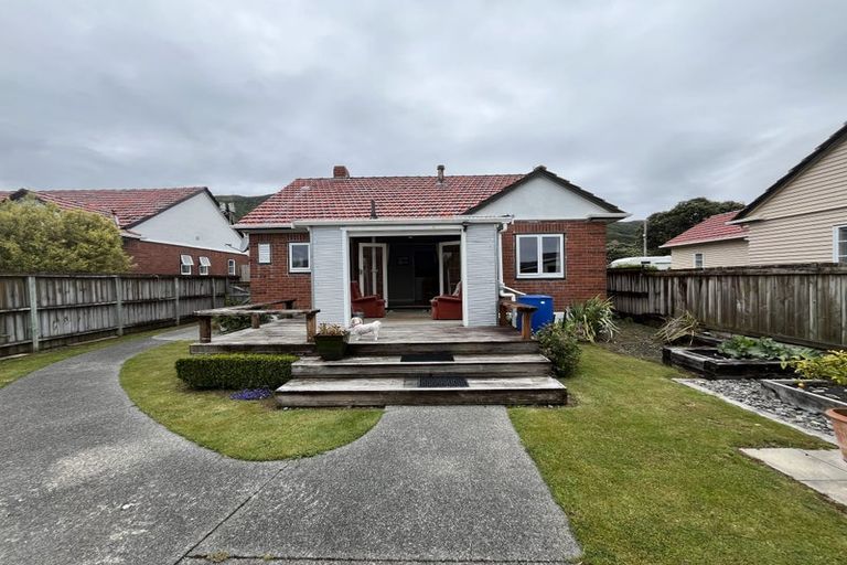 Photo of property in 23 Bell Road, Waiwhetu, Lower Hutt, 5010