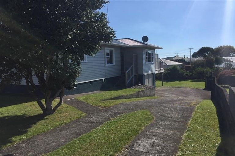 Photo of property in 7 Clyde Street, Ferndale, New Plymouth, 4310