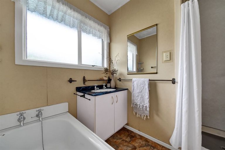 Photo of property in 15 Elizabeth Place, Ferndale, New Plymouth, 4310