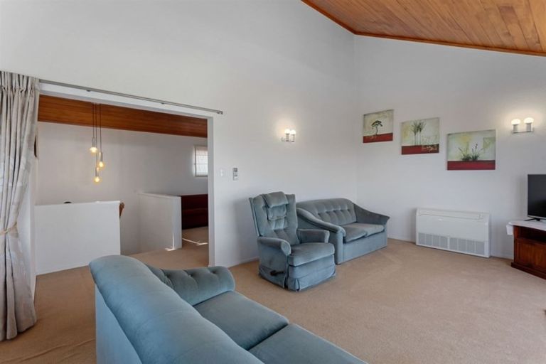 Photo of property in 1 Turnbull Place, Ohope, 3121