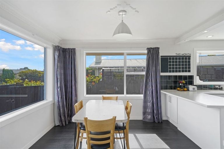 Photo of property in 35 Strathfield Avenue, Dallington, Christchurch, 8061