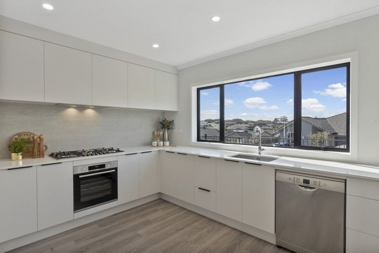 Photo of property in 24 Drower Glen, Flagstaff, Hamilton, 3210