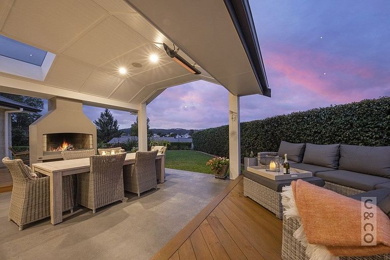 Photo of property in 65 Kaipara Portage Road, Riverhead, 0820