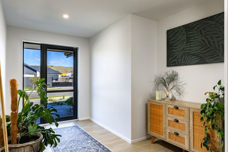 Photo of property in 33 Nikau Drive, Redwoodtown, Blenheim, 7201