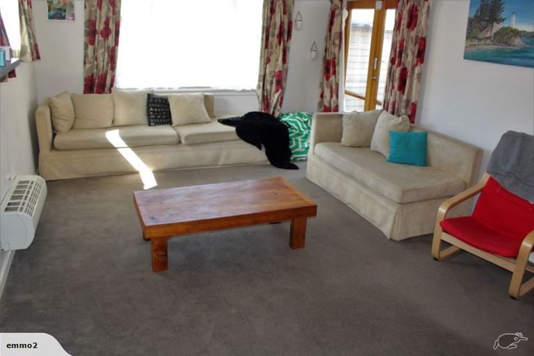 Photo of property in 6 Wittys Road, Avonhead, Christchurch, 8042