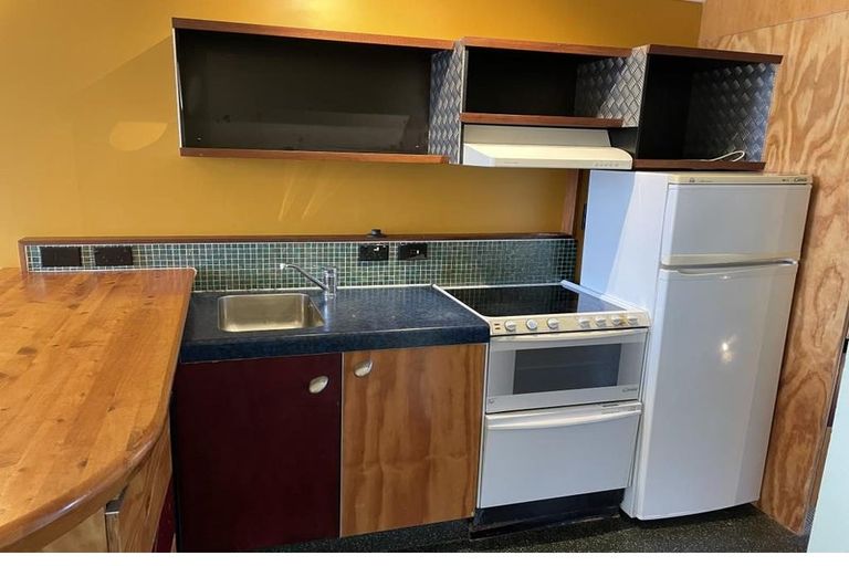 Photo of property in Qba Apartments, 2r/51 Webb Street, Mount Cook, Wellington, 6011