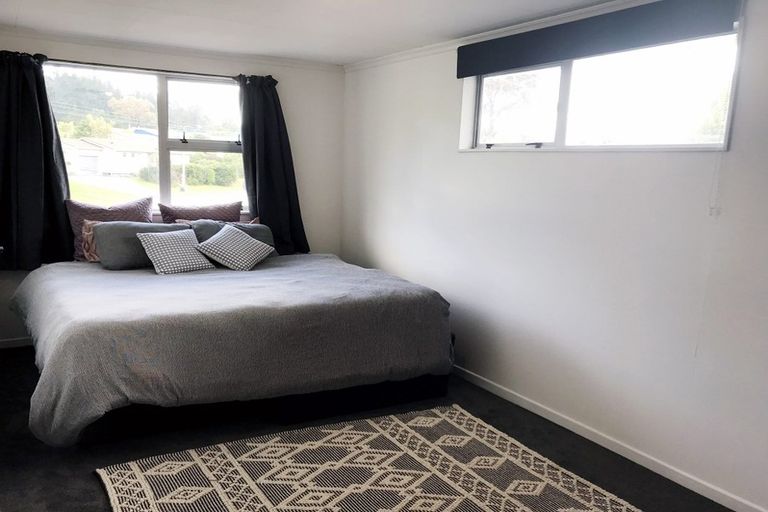 Photo of property in 75a Hampden Street, Picton, 7220