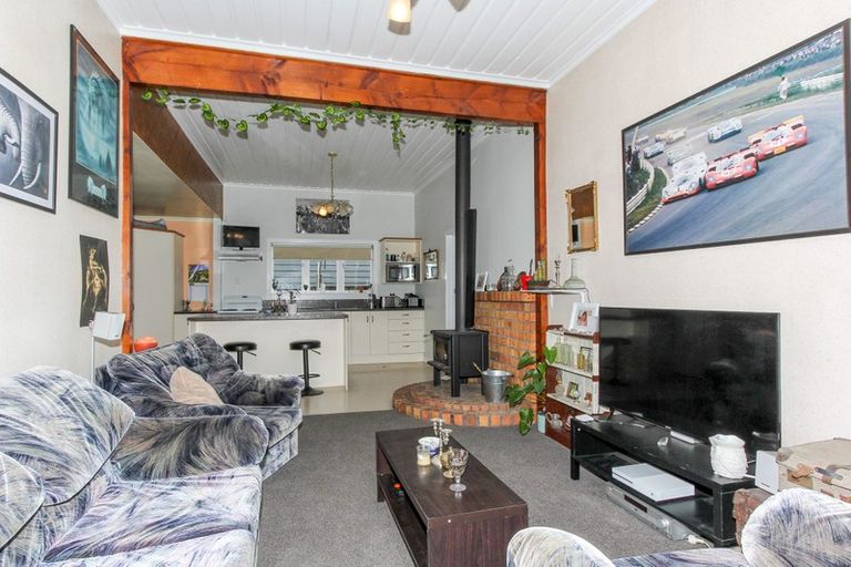 Photo of property in 88 Young Street, New Plymouth, 4310