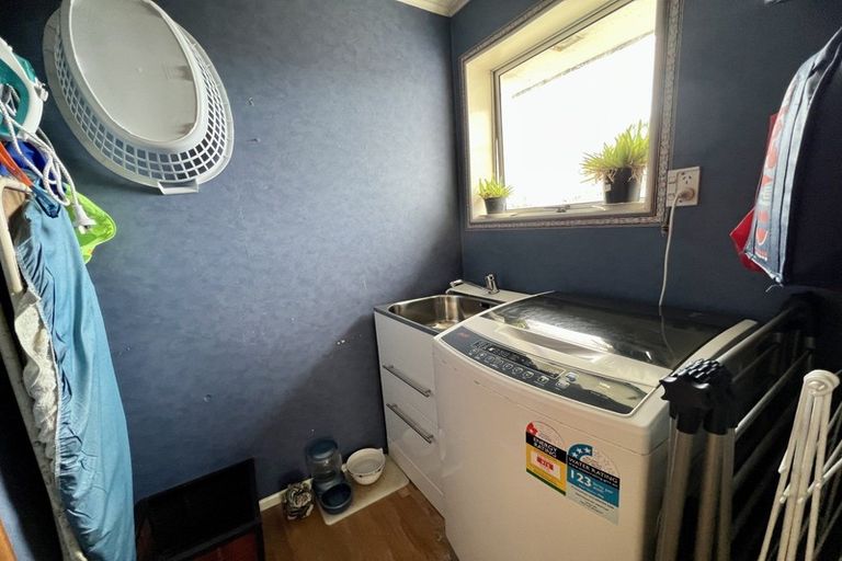 Photo of property in 15 Milford Street, Heidelberg, Invercargill, 9812