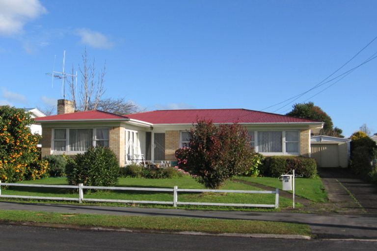 Photo of property in 24 Liston Crescent, Hillcrest, Hamilton, 3216
