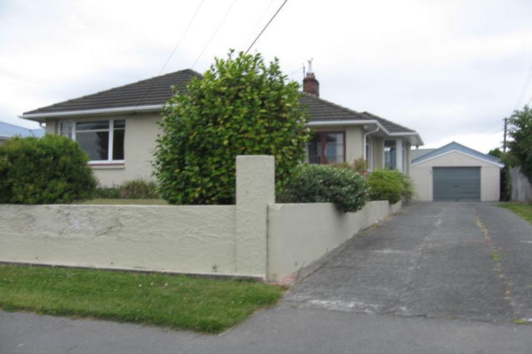 Photo of property in 14 Renfrew Street, Upper Riccarton, Christchurch, 8041