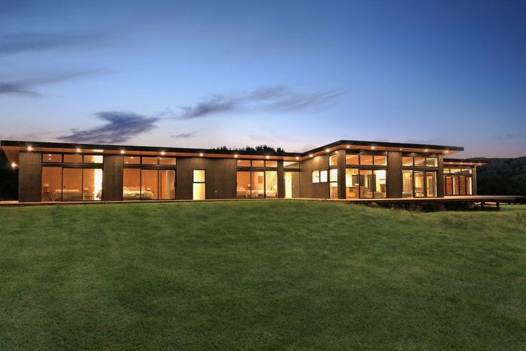 Photo of property in 360a Longbush Road, Hinakura, Masterton, 5884