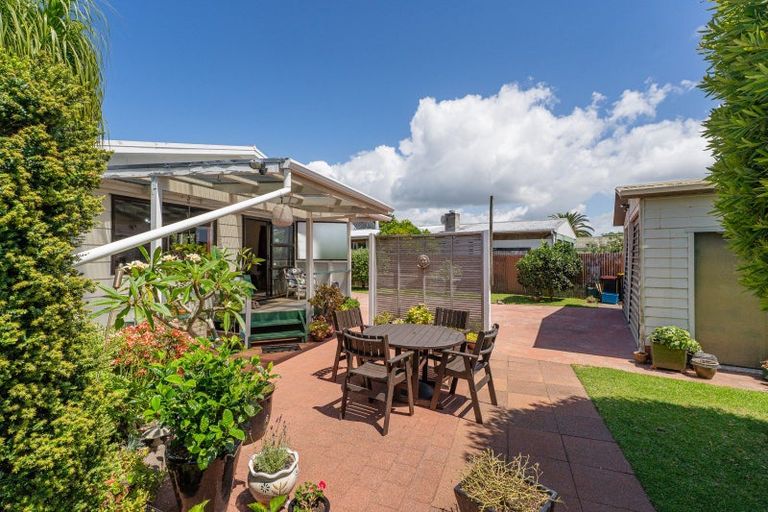 Photo of property in 17 Dundas Street, Whitianga, 3510