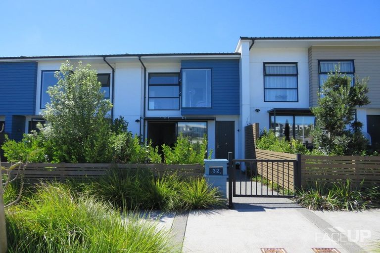 Photo of property in 32 Sidney Wallingford Way, Hobsonville, Auckland, 0616