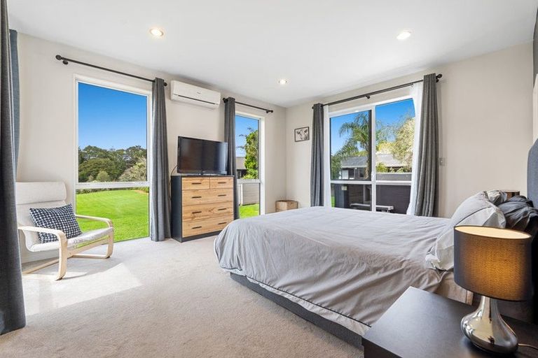 Photo of property in 18 Kahika Grove, Huapai, Kumeu, 0810
