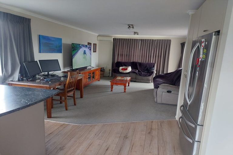 Photo of property in 18 Utuhina Road, Springfield, Rotorua, 3015