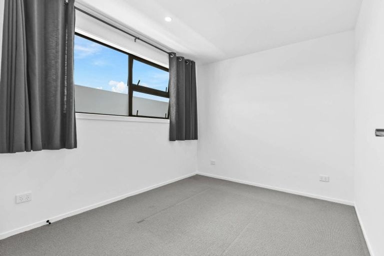 Photo of property in 26a Brennan Avenue, Te Atatu Peninsula, Auckland, 0610