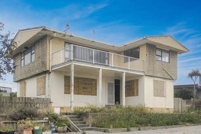 Photo of property in 2 Ocean Beach Street, Foxton Beach, Foxton, 4815