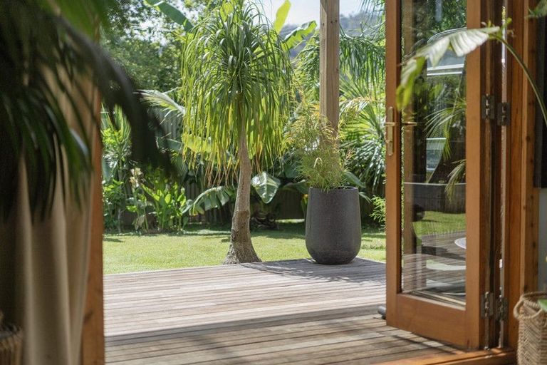 Photo of property in 8 Laycock Road, Tairua, 3508