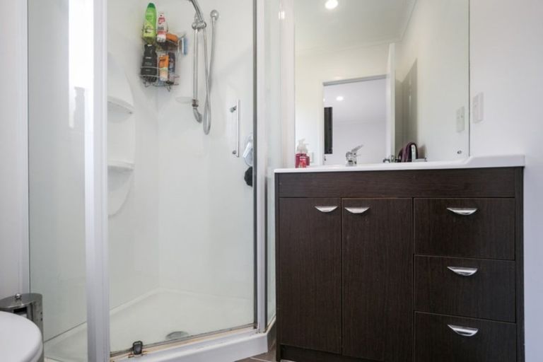 Photo of property in 2 Harrison Court, Clive, 4102