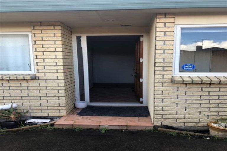 Photo of property in 2/35 Fenton Street, Papatoetoe, Auckland, 2025