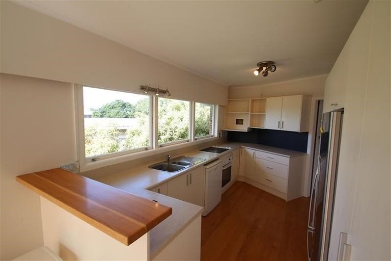 Photo of property in 78 Gladstone Road, Northcote, Auckland, 0627