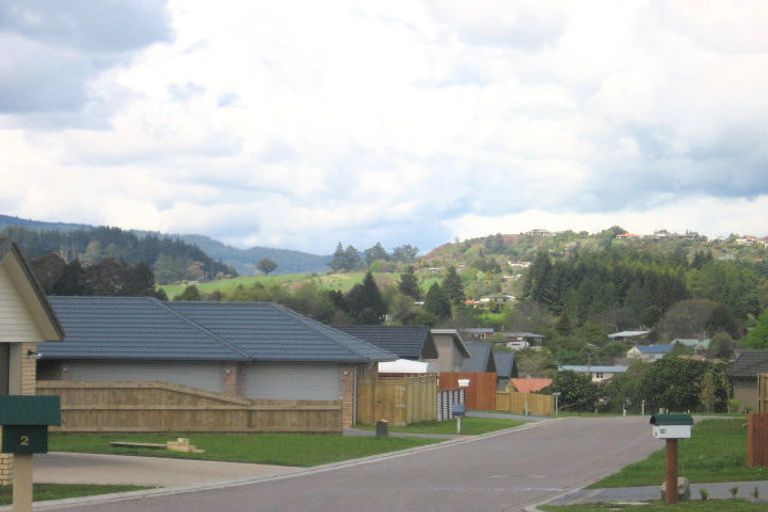 Photo of property in 14 Great West Road, Matipo Heights, Rotorua, 3015