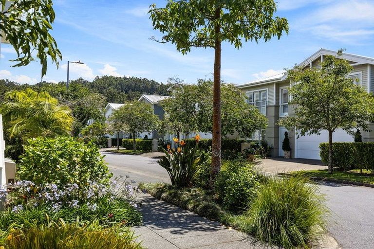 Photo of property in 20 Kensington Drive, Orewa, 0931