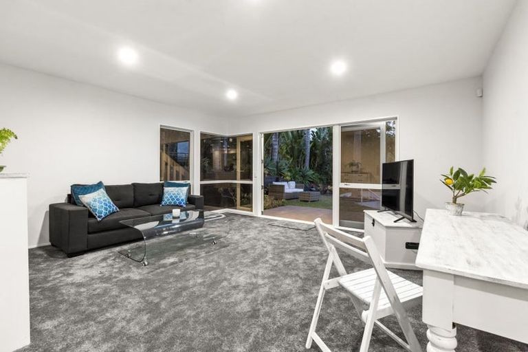 Photo of property in 43 Shuttleworth Place, Manly, Whangaparaoa, 0930